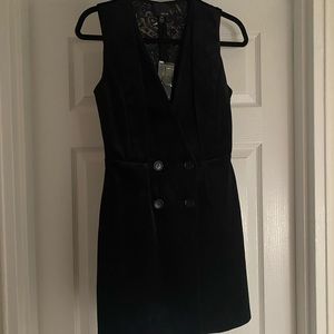 Black short velvet dress